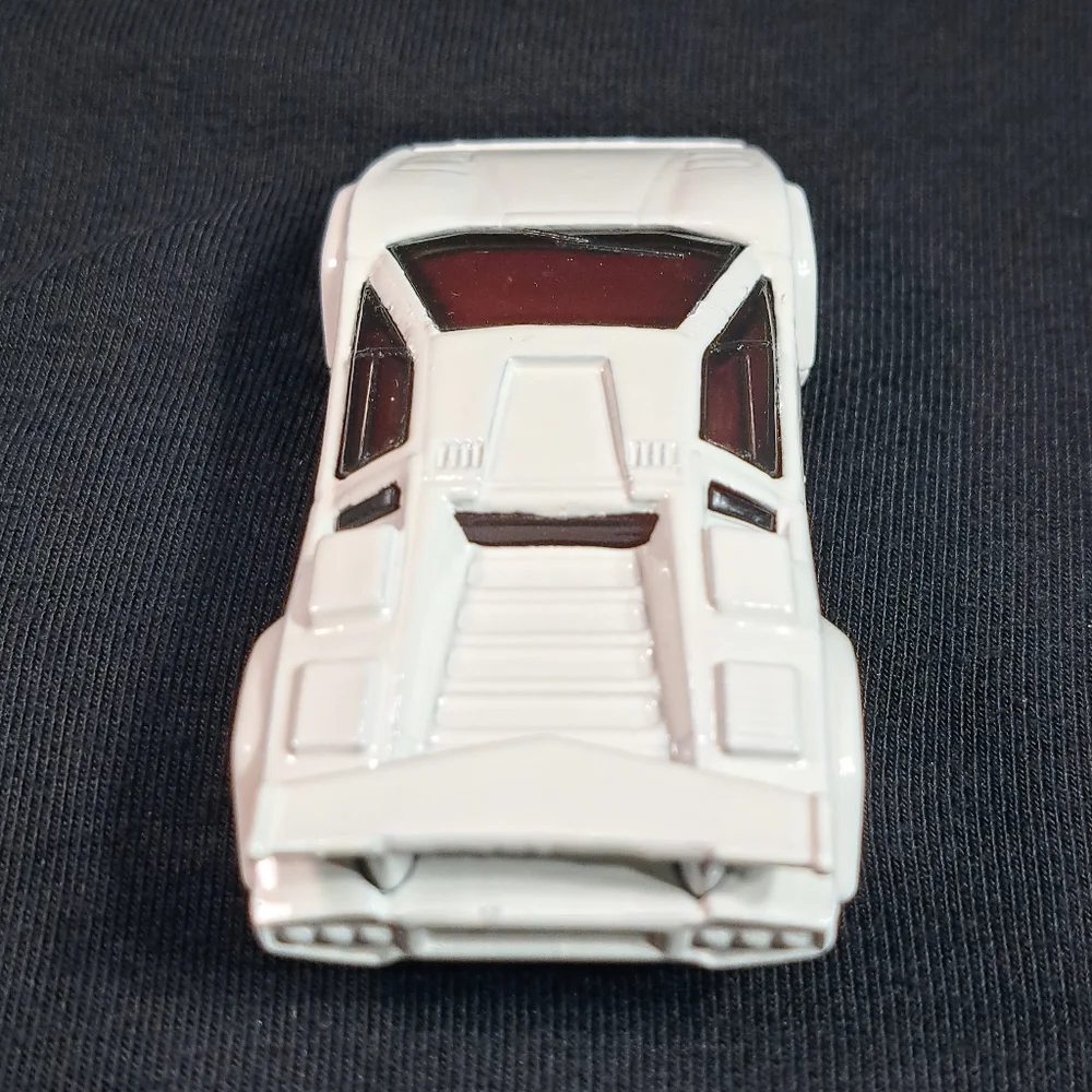 Vinatge Hot Wheels‎ 1987 White Lamborghini Countach w/o Decals